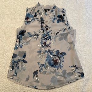 White House Black Market women’s floral blouse lined size 4